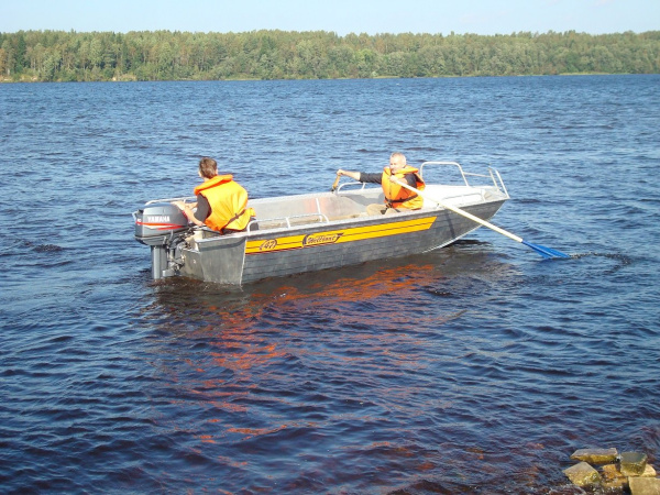 Алюминиевая лодка Wellboat-47 румпельное управление