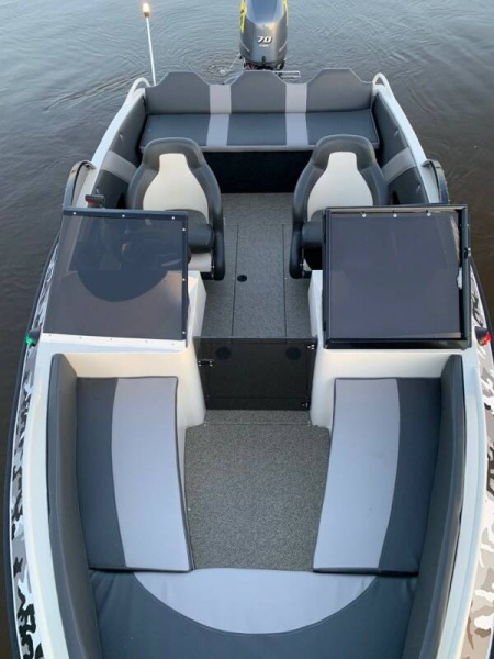 Катер Тактика 550 Bowrider