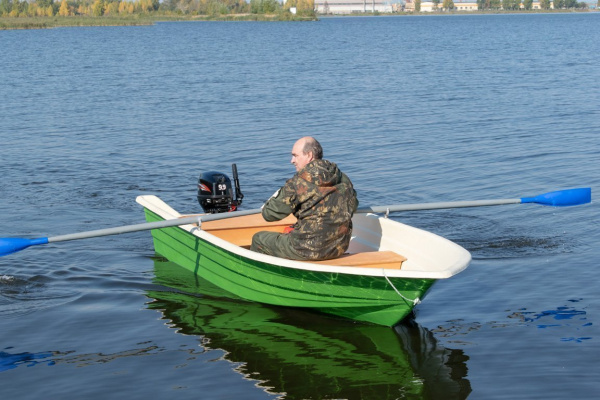 Лодка пластиковая Легант-425 ПРО