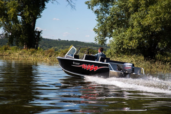 Катер Салют RealCraft 440