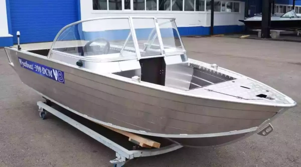 Катер Wyatboat-390 DCM Увеличенный борт