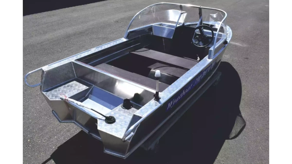 Катер Wyatboat-390 DCM