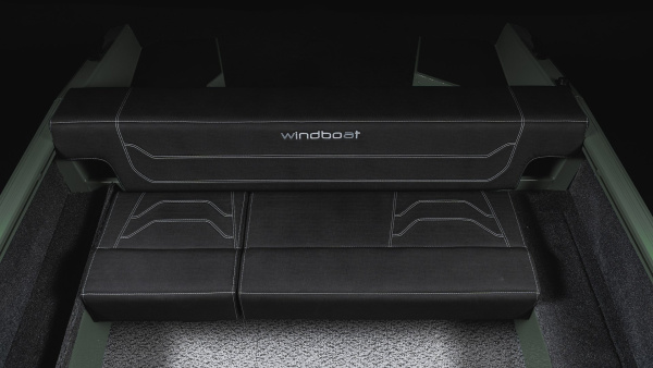 Катер Windboat 4.6 DCX