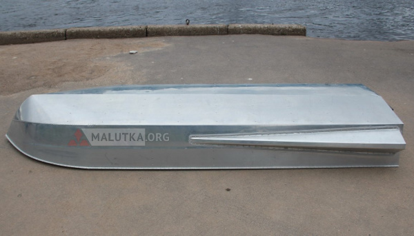 Алюминиевая лодка Малютка-Н 3.1 м, с транцем и булями
