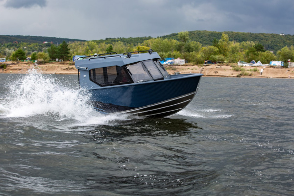Катер Салют RealCraft 600 Cabin