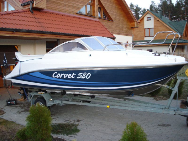Катер КОРВЕТ 580
