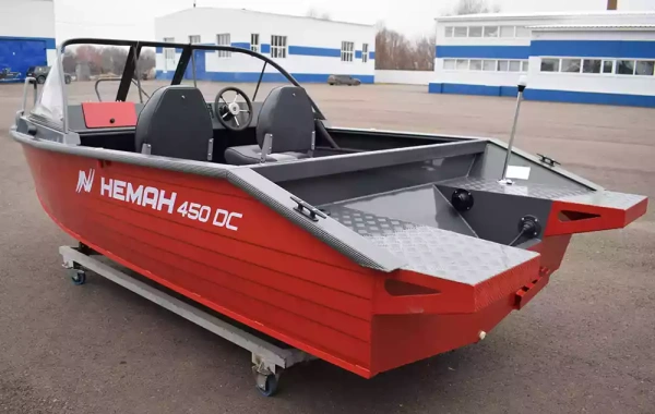 Катер Neman-450 DC New