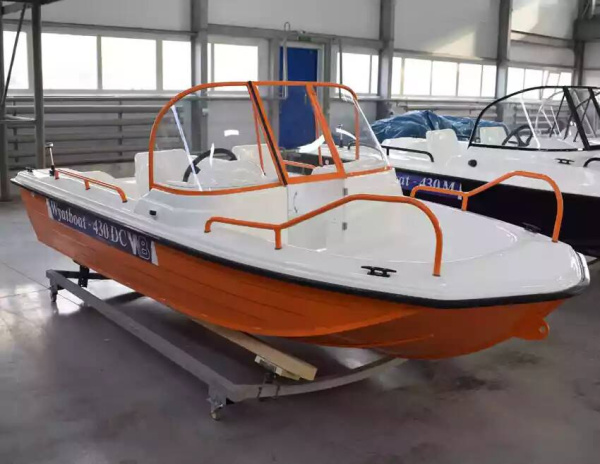Катер Wyatboat-430DC