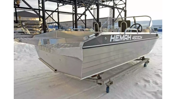 Катер Neman-450 DCM