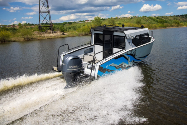 Катер Салют Realcraft 700 Cabin