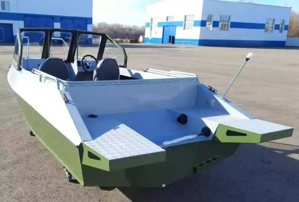 Катер Neman-550 DC Pro
